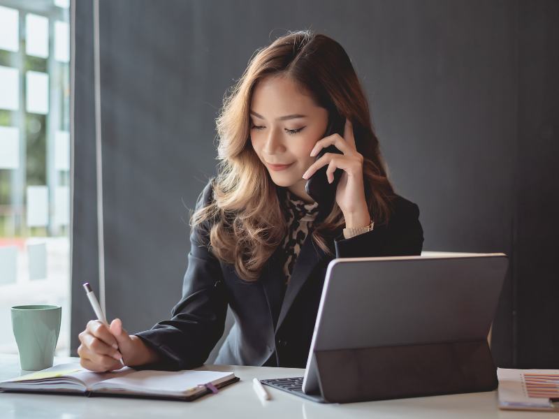 Four Ways to Save Time and Simplify Your Mobile Carrier Relationship