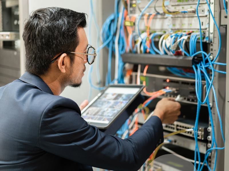 How Do You Know When to Refresh Network Equipment?